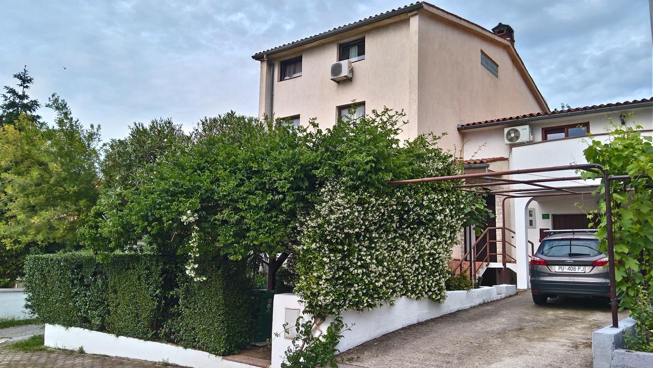 Drenovica Apartment
